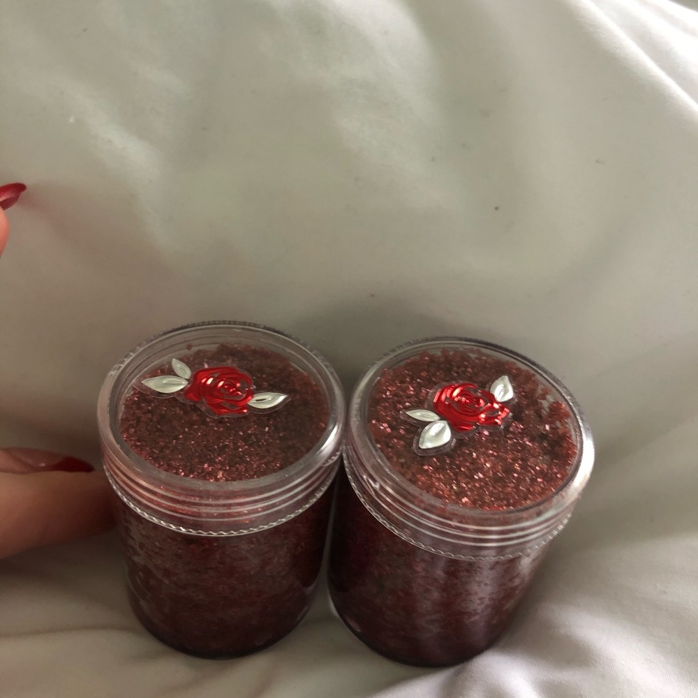 Cherry Roses Moisturizing Lip Scrub - Picture 2 of 5